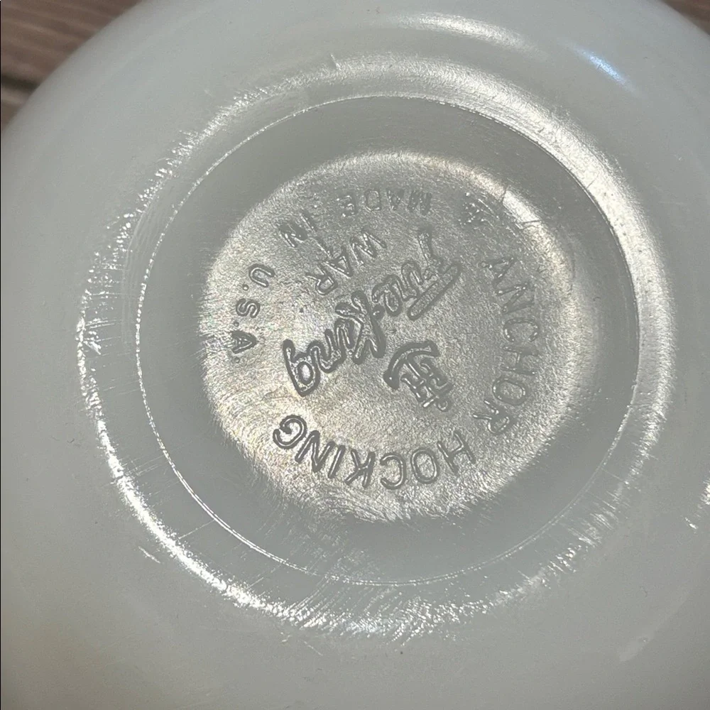 Vintage Anchor Hocking Fire King Milk Glass Bowl